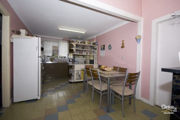 4/58 Montmarte Boulevard, Burnside VIC, Burnside - Thumbnail 2