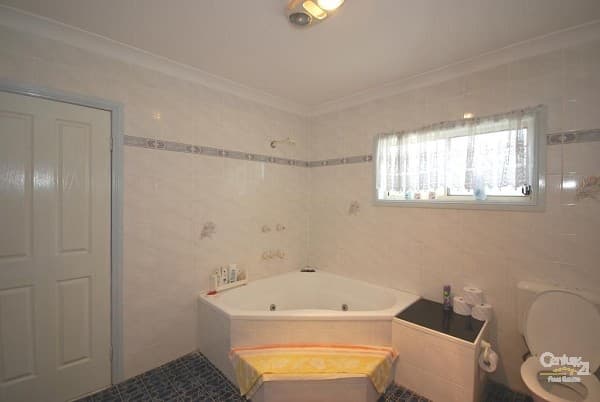 1/95-97 Ware Street, Fairfield, NSW, 2165, Cecil Hills - Thumbnail 3