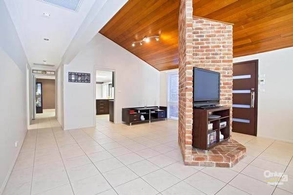 1/95-97 Ware Street, Fairfield, NSW, 2165, Bossley Park - Thumbnail 3