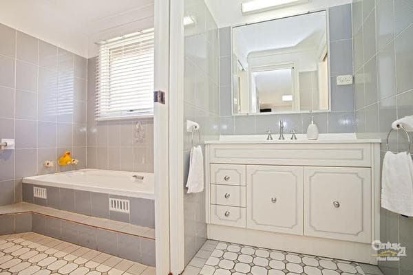 1/95-97 Ware Street, Fairfield, NSW, 2165, Bossley Park - Thumbnail 4