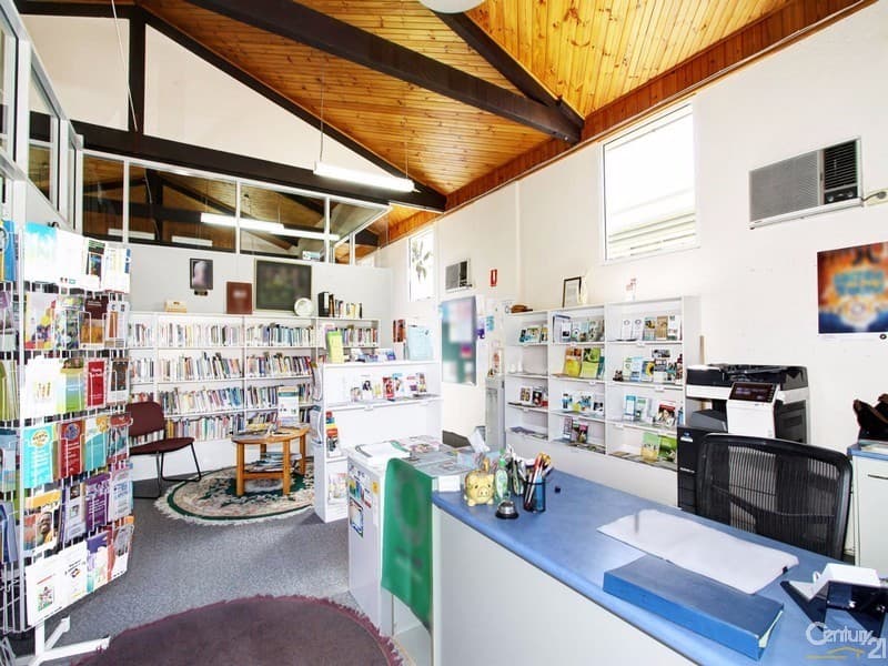 8 Truro Street, Torquay, QLD, 4655, Torquay - Thumbnail 2