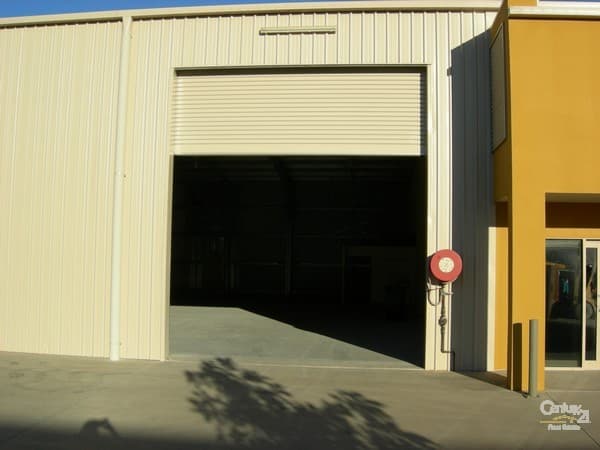 2/21 Southern Cross Circuit, Urangan, QLD, 4655, St Leonards - Image 1
