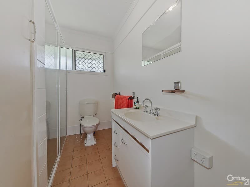 32 Natasha Street, Wynnum West, QLD, 4178, Wynnum West - Thumbnail 3