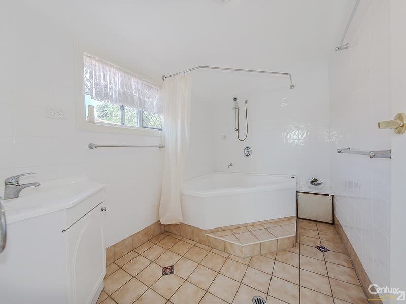 28 Allen Street, Wynnum, QLD, 4178, Wynnum - Thumbnail 4