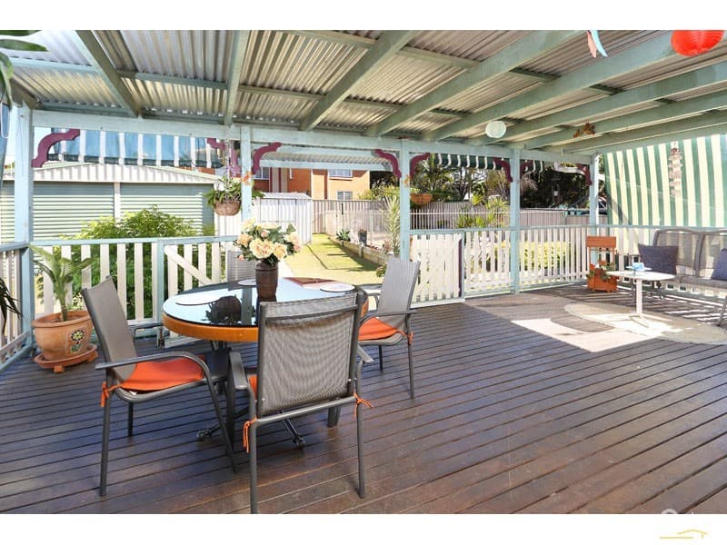 5 Brockworth Street, Wynnum West, QLD, 4178, Wynnum West - Thumbnail 2