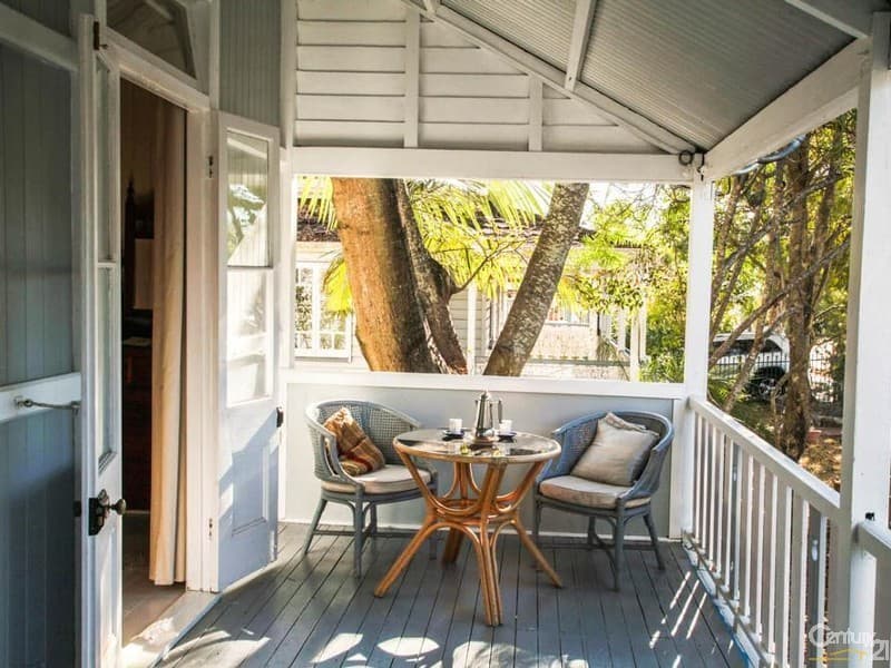 21 Mountjoy Terrace, Wynnum, QLD, 4178, Wynnum - Thumbnail 2