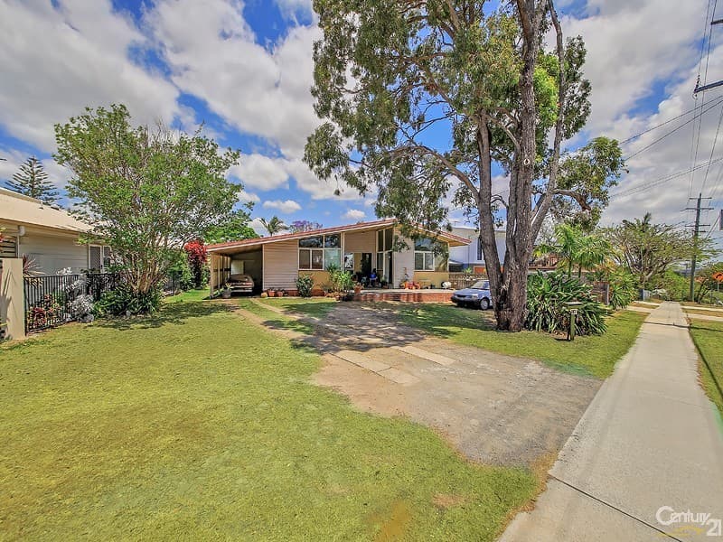 98 Sibley Road, Wynnum West, QLD, 4178, Wynnum West - Thumbnail 3