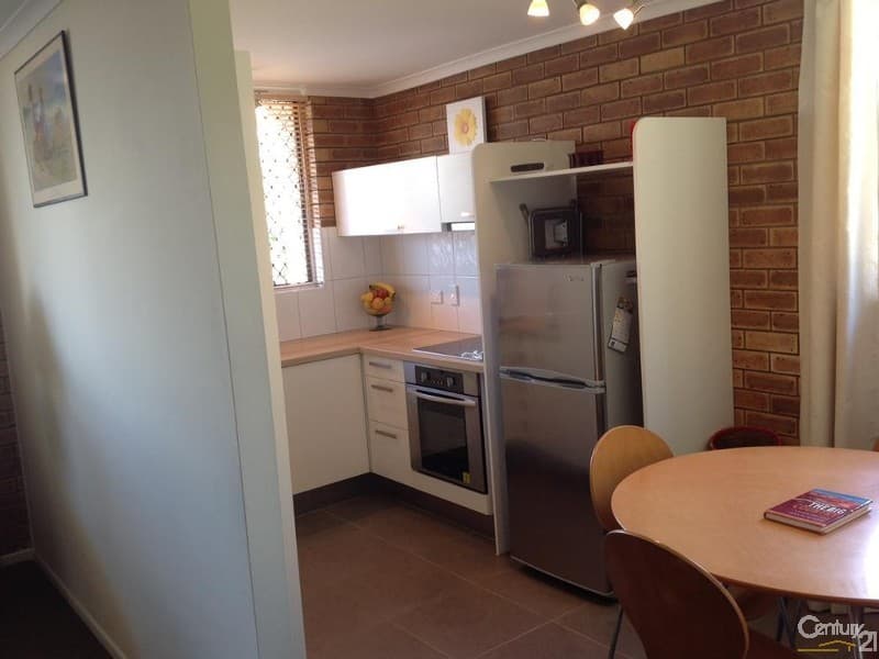6 / 139 Melville Terrace, Manly, QLD, 4179, Manly - Thumbnail 2
