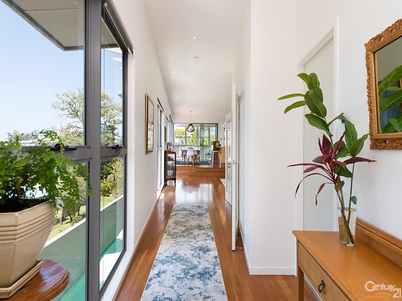20 Clara Street, Wynnum, QLD, 4178, Wynnum - Thumbnail 2