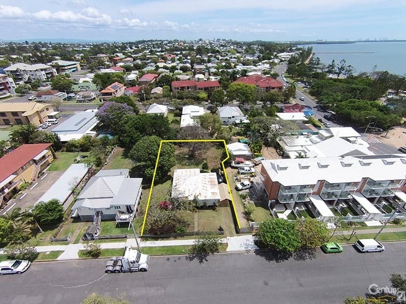 11 Edith Street, Wynnum, QLD, 4178, Wynnum - Thumbnail 2