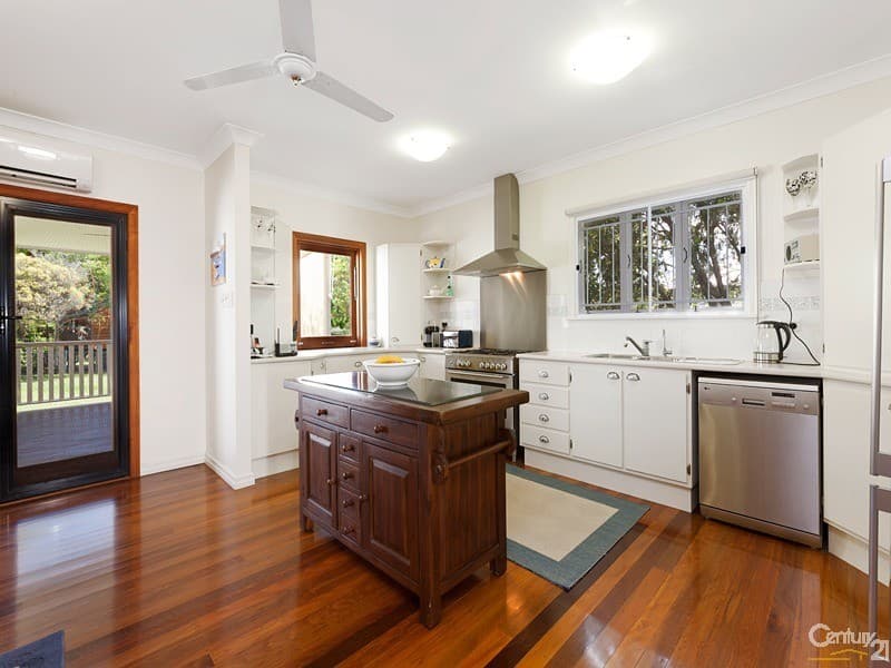70 Blackwood Road, Manly West, QLD, 4179, Manly West - Thumbnail 2