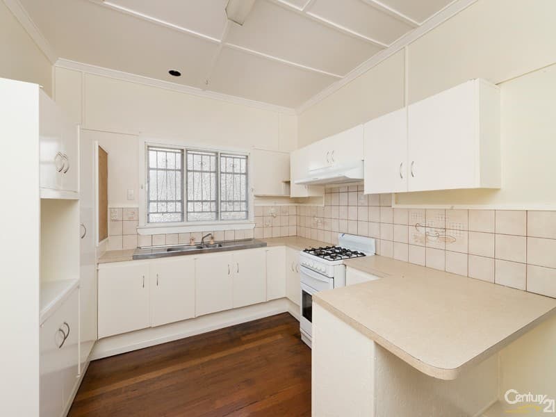 64 Wondall Road, Manly West, QLD, 4179, Manly West - Thumbnail 2