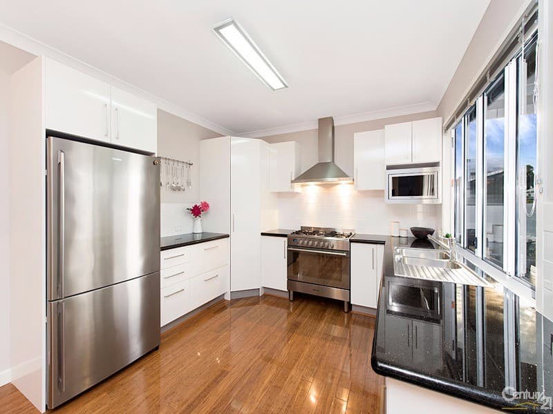 21a Ingleston Street, Wynnum West, QLD, 4178, Wynnum West - Thumbnail 2