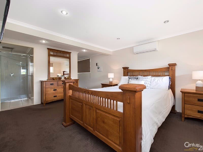 28 Orsan Street, Wynnum West, QLD, 4178, Wynnum West - Thumbnail 3