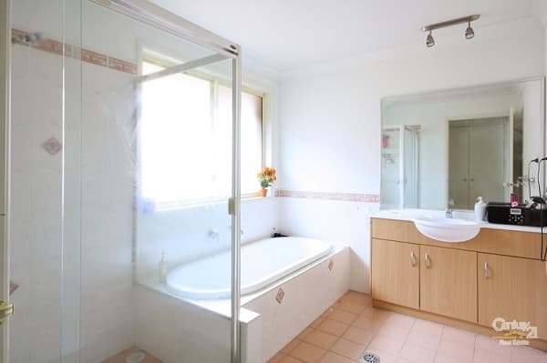 10 Bordeaux Crescent, Castle Hill, NSW, 2154, Castle Hill - Thumbnail 7