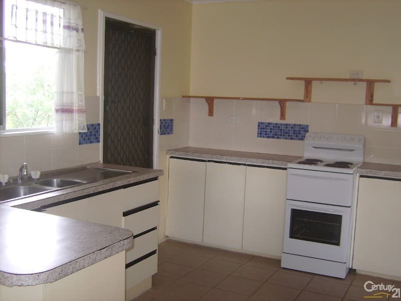 16 Davies Street, Mount Louisa, QLD, 4814, Mount Louisa - Thumbnail 2