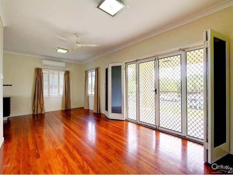 62 Lindsay St, Rosslea, QLD, 4812, Rosslea - Thumbnail 4