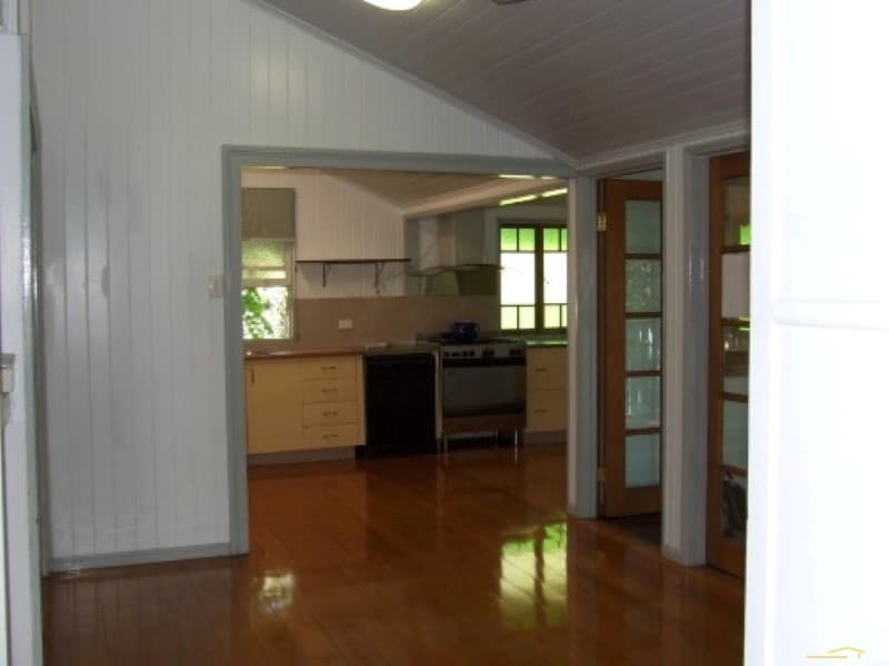 19 Mango Avenue, Mundingburra, QLD, 4812, Mundingburra - Thumbnail 4