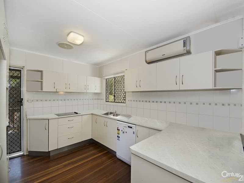 8 Fraser Avenue, Cranbrook, QLD, 4814, Cranbrook - Thumbnail 2