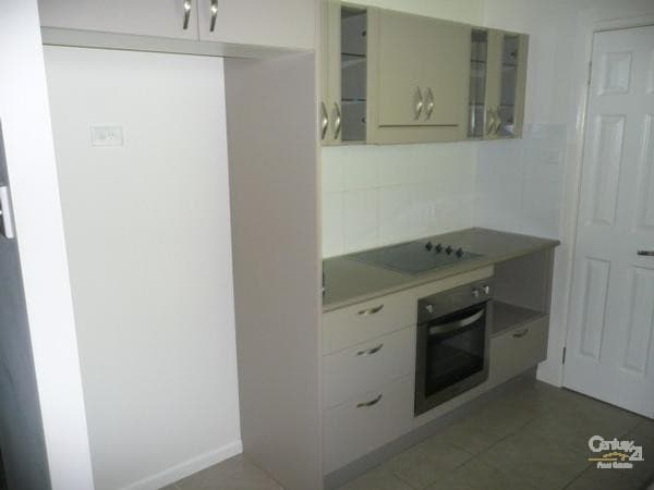 22 Strathburn Street, Mount Louisa, QLD, 4814, Mount Louisa - Thumbnail 7