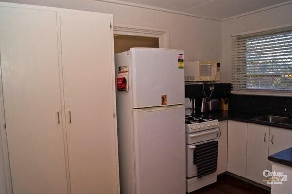 19 Illuta Street, Rasmussen, QLD, 4815, Rasmussen - Thumbnail 5