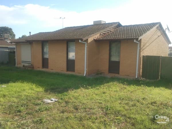 3 Conmurra Court, Craigmore, SA, 5114, Craigmore - Image 1
