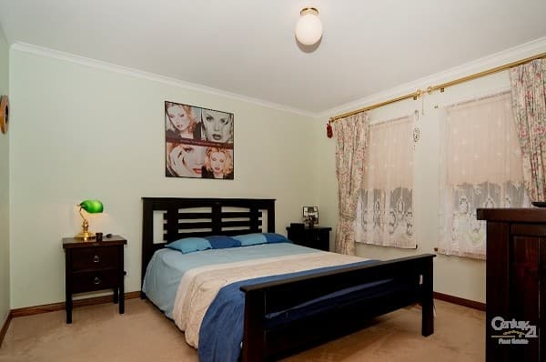 16 Stuart Drive, Craigmore, SA, 5114, Craigmore - Thumbnail 3