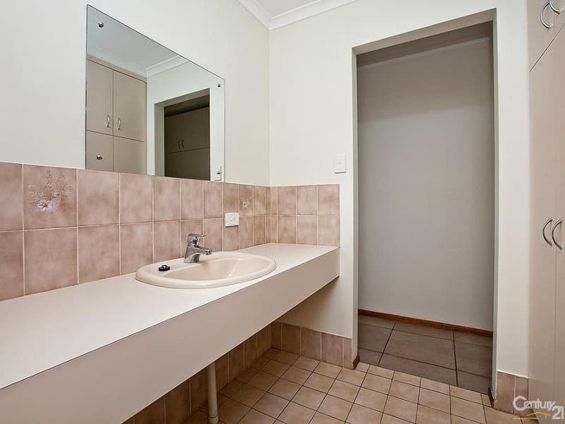 36 Swallow Crescent, Parafield Gardens, SA, 5107, Parafield Gardens - Thumbnail 8