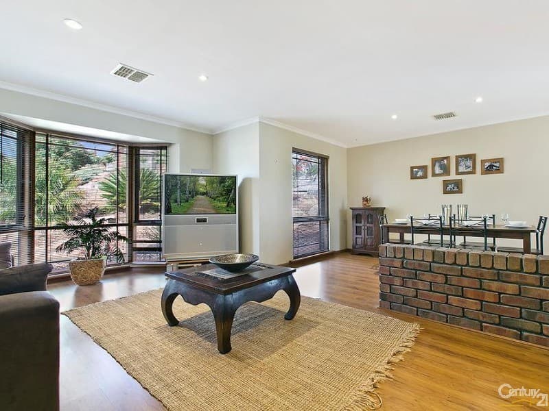 8 Rodeo Drive, Wynn Vale, SA, 5127, Wynn Vale - Thumbnail 3