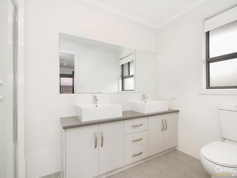13 Broadwater Crescent, Mawson Lakes, SA, 5095, Mawson Lakes - Thumbnail 5