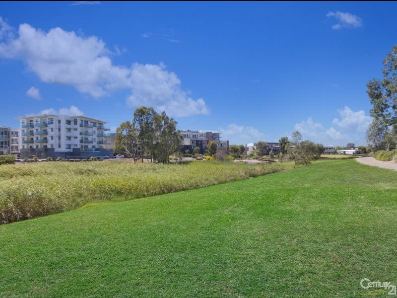 98 Hansford Road, Coombabah, QLD, 4216, Coombabah - Thumbnail 2