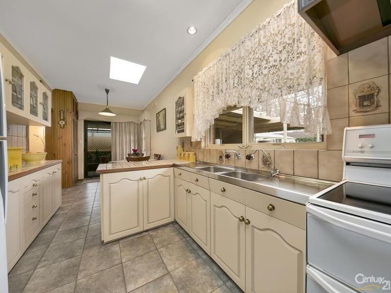 3 St Ives Drive, Parafield Gardens, SA, 5107, Parafield Gardens - Thumbnail 5