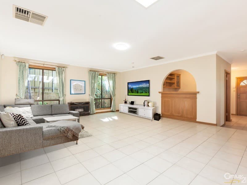 5 Old Tawny Close, Wynn Vale, SA, 5127, Wynn Vale - Thumbnail 3