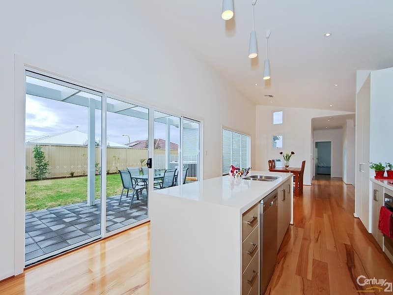 18 Whistlers Avenue, Aldinga Beach, SA, 5173, Aldinga Beach - Thumbnail 3