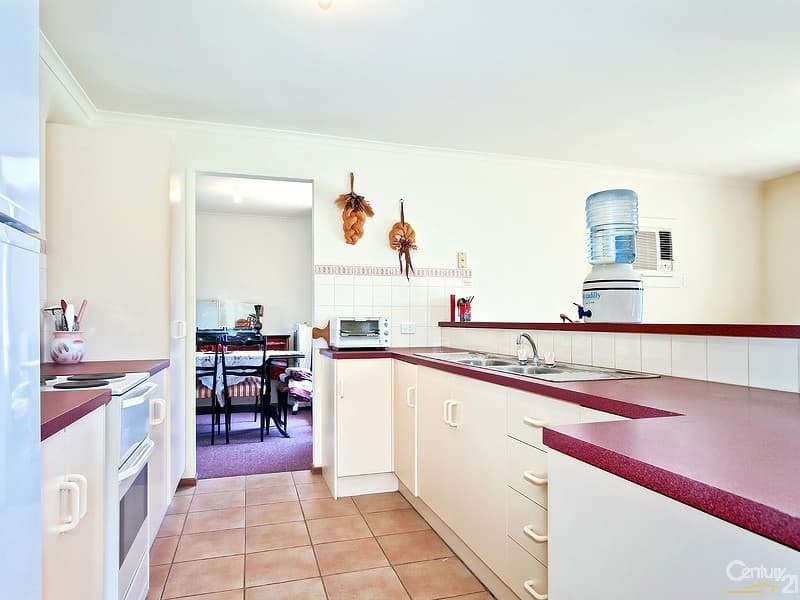 21 Seaview Street, Aldinga Beach, SA, 5173, Aldinga Beach - Thumbnail 2