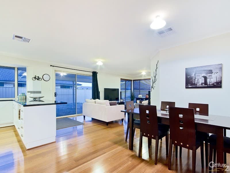 15 Whistlers Avenue, Aldinga Beach, SA, 5173, Aldinga Beach - Thumbnail 2