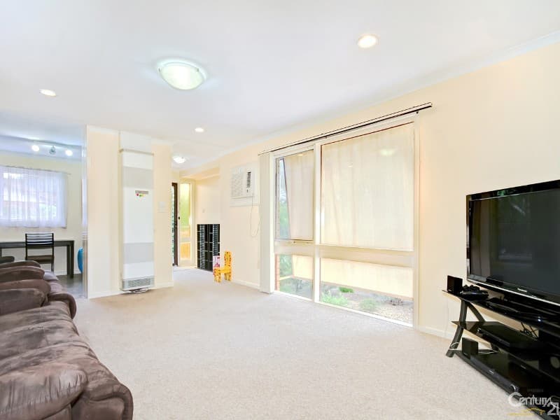 17 Owen Court, Christie Downs, SA, 5164, Christie Downs - Thumbnail 2