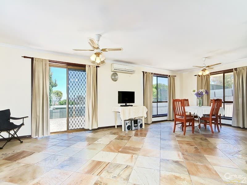 207 Sellicks Beach Road, Sellicks Beach, SA, 5174, Sellicks Beach - Thumbnail 2