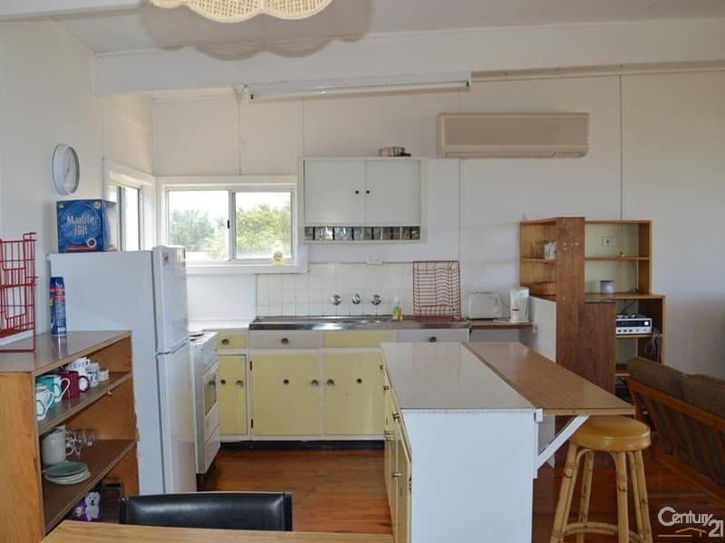 302 Esplanade, Aldinga Beach, SA, 5173, Aldinga Beach - Thumbnail 7