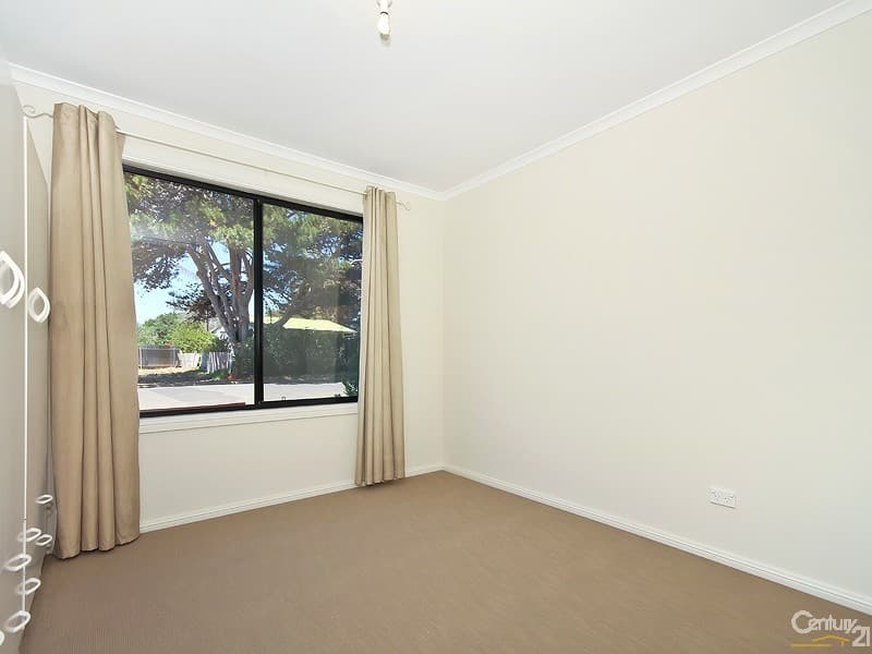 16 McDonald Avenue, Aldinga Beach, SA, 5173, Aldinga Beach - Thumbnail 8