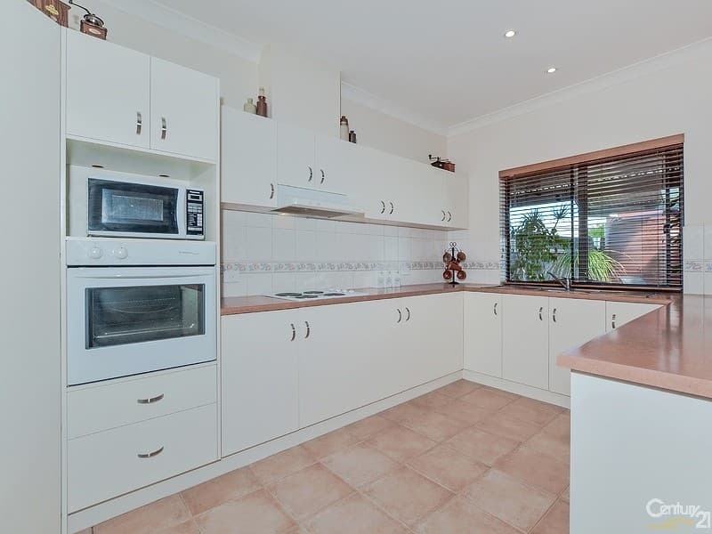 10 Harvey Crescent, Aldinga Beach, SA, 5173, Aldinga Beach - Thumbnail 7