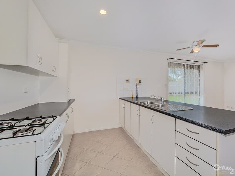 24 Pridham Boulevard, Aldinga Beach, SA, 5173, Aldinga Beach - Thumbnail 2
