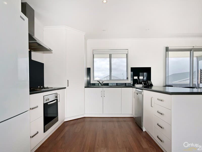 27 Shoreline Avenue, Sellicks Beach, SA, 5174, Sellicks Beach - Thumbnail 3
