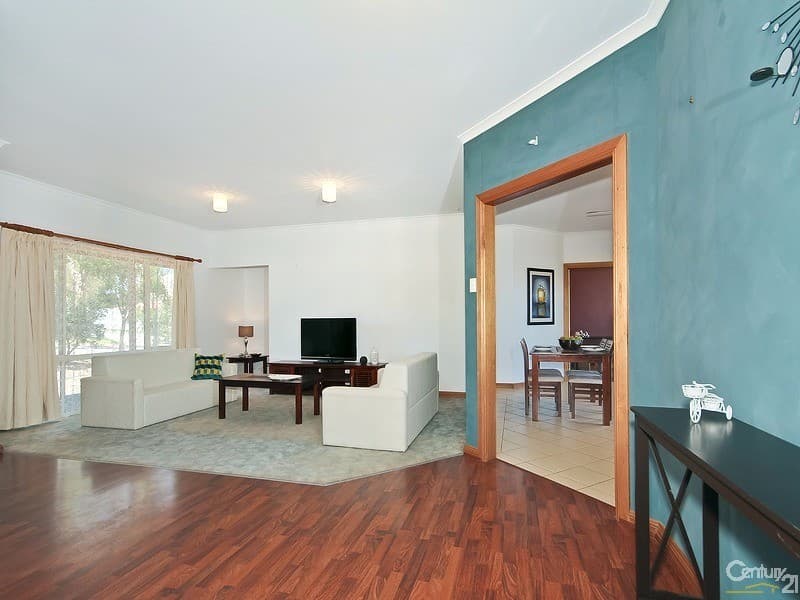3 Dunrossil Avenue, Sellicks Beach, SA, 5174, Sellicks Beach - Thumbnail 2