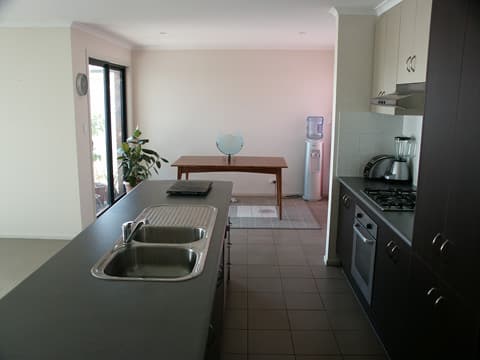 9 Blue Bay Avenue, Aldinga Beach, SA, 5173, Aldinga Beach - Thumbnail 6