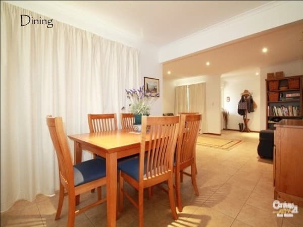 73 Valley View Drive, McLaren Vale, SA, 5171, McLaren Vale - Thumbnail 2