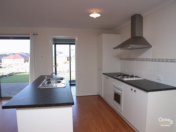 7 Shirvington Avenue, Noarlunga Downs, SA, 5168, Noarlunga Downs - Thumbnail 5