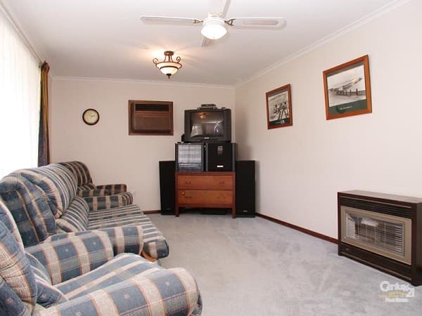 16 Walsh Street, Aldinga Beach, SA, 5173, Aldinga Beach - Thumbnail 2
