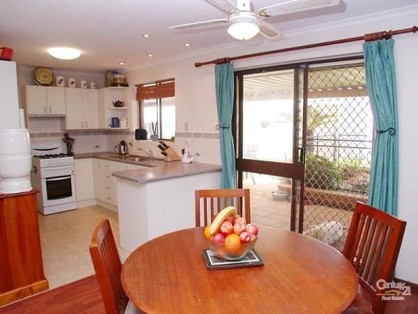16 Walsh Street, Aldinga Beach, SA, 5173, Aldinga Beach - Thumbnail 3