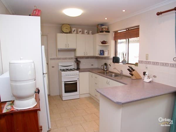 16 Walsh Street, Aldinga Beach, SA, 5173, Aldinga Beach - Thumbnail 4
